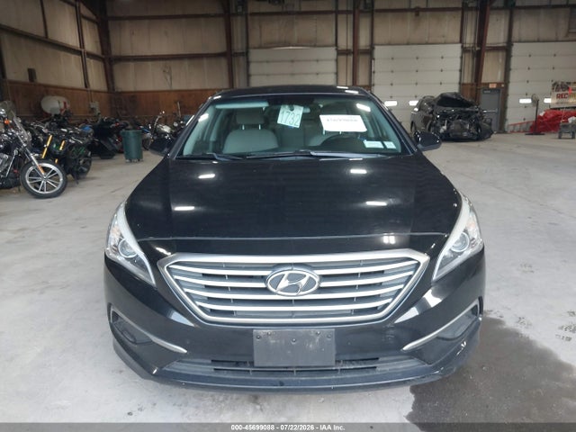 2017 Hyundai SONATA SE — фото 6
