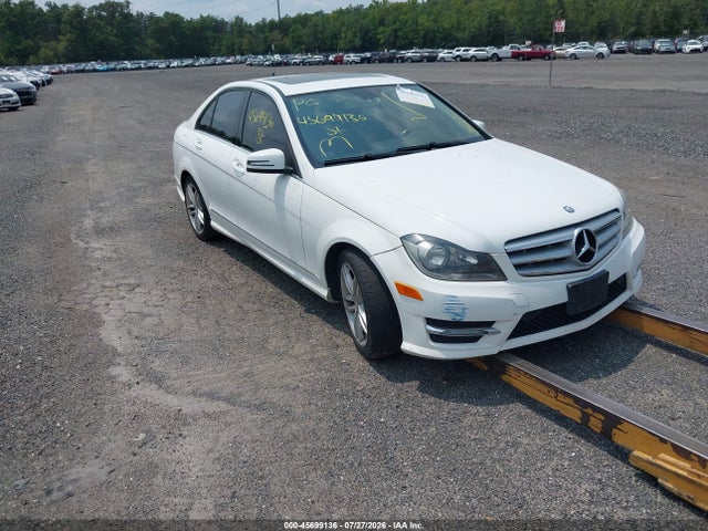 2013 MERCEDES-BENZ C 300 SPORT 4MATIC
