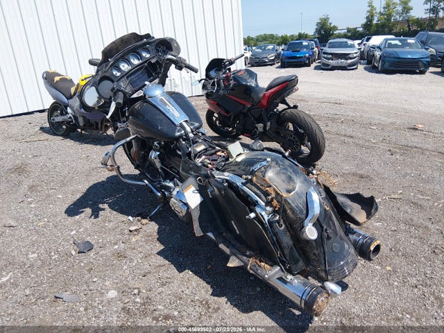 2019 HARLEY-DAVIDSON FLHX 3