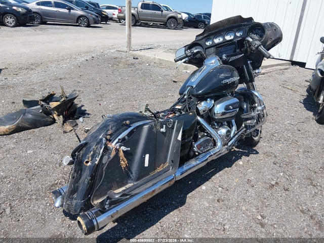 2019 HARLEY-DAVIDSON FLHX 4