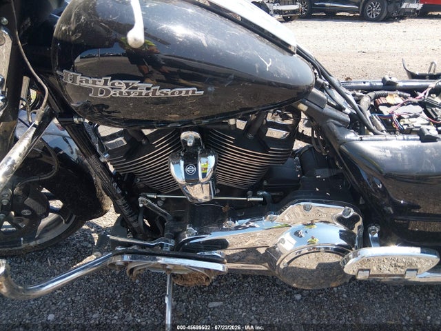 2019 HARLEY-DAVIDSON FLHX 9