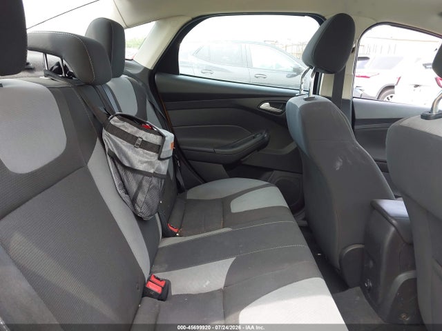 2012 FORD FOCUS SE photo 8