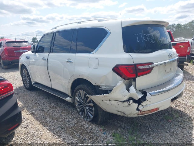 2019 INFINITI QX80 LUXE 3