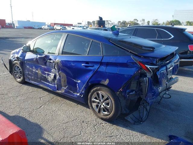 2017 Toyota PRIUS TWO — фото 3