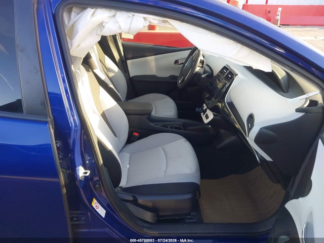 2017 Toyota PRIUS TWO — фото 5