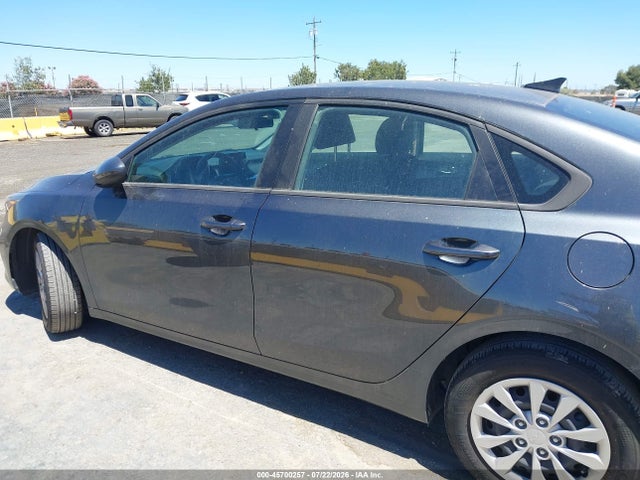 صورة مصغرة 14 لـ 2023 KIA FORTE LX