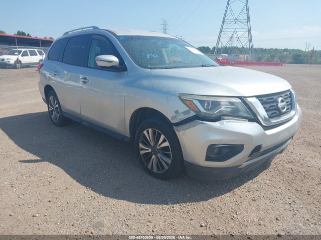 2017 NISSAN PATHFINDE SL