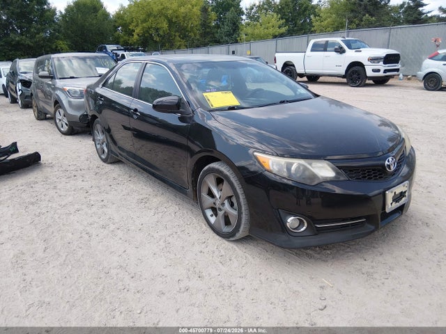 2014 TOYOTA CAMRY SE SPORT