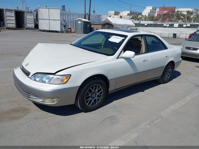 صورة 2 لـ 1999 Lexus ES 300