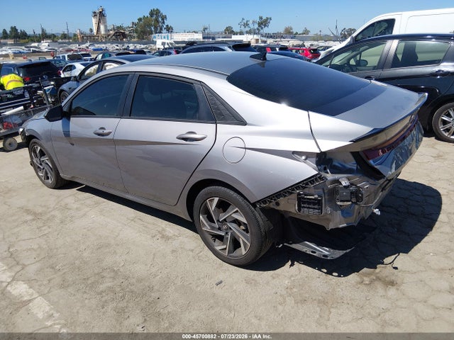 صورة 3 لـ 2025 Hyundai ELANTRA SEL SPORT