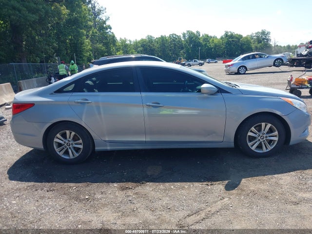 2011 Hyundai SONATA GLS — миниатюра 13