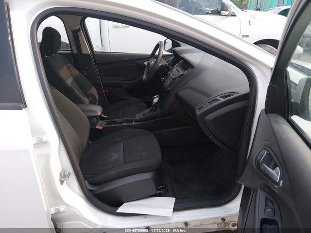 2015 FORD FOCUS SE — фото 5