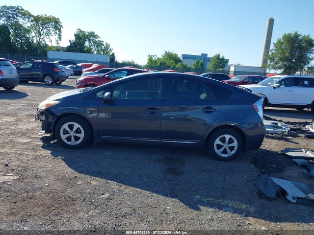 2013 Toyota PRIUS TWO 缩略图 15