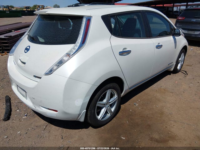 صورة 4 لـ 2015 Nissan LEAF S