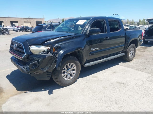 2017 Toyota TACOMA SR5 照片 2