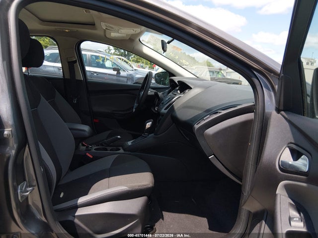 2014 FORD FOCUS SE 照片 5