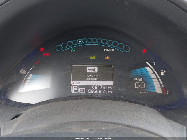 2015 Nissan LEAF S — фото 7