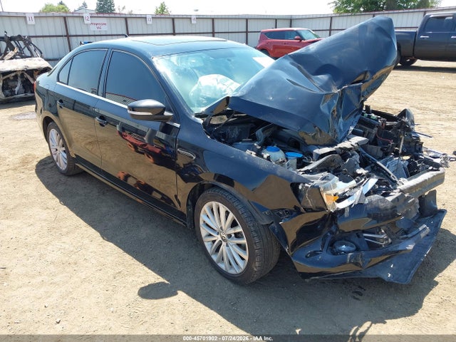2013 VOLKSWAGEN JETTA 2.0L TDI