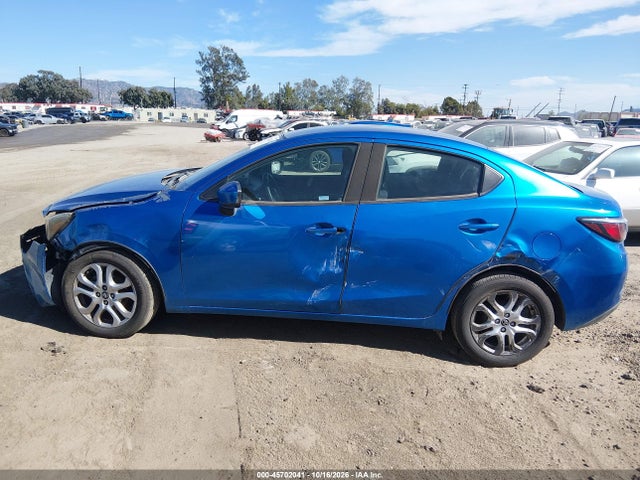 2017 TOYOTA YARIS IA 16