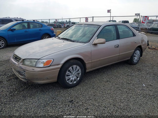 2001 Toyota CAMRY CE photo 2
