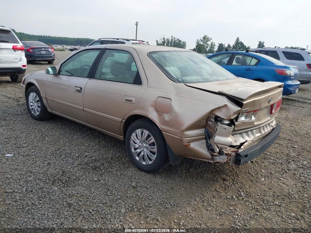 2001 Toyota CAMRY CE photo 3