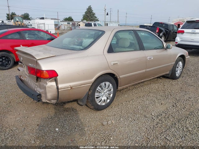 2001 Toyota CAMRY CE photo 4