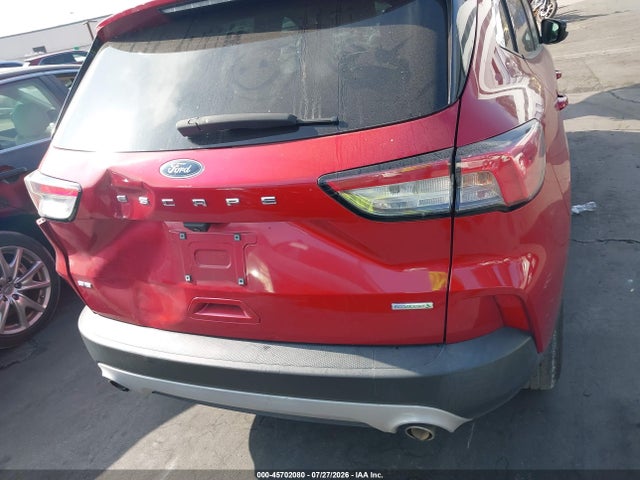 2020 FORD ESCAPE SE 17