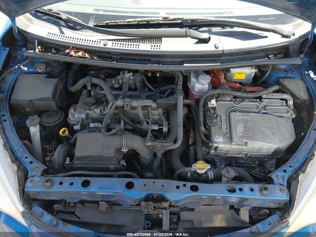2014 Toyota PRIUS C TWO — фото 10