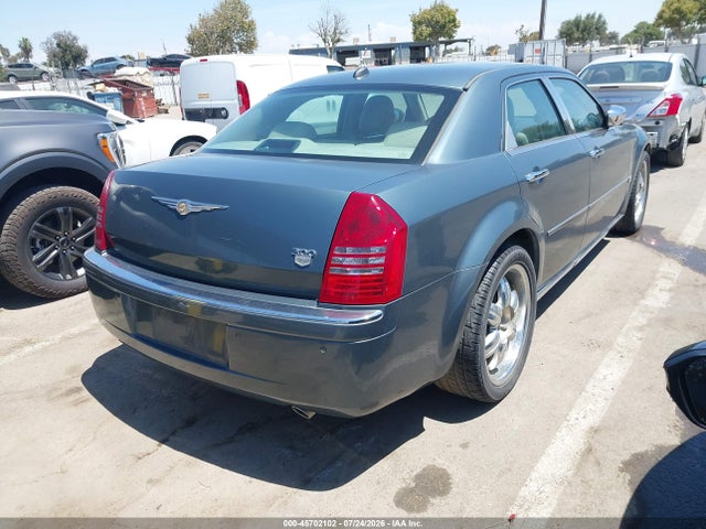 2005 Chrysler 300C 照片 4