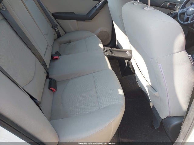 صورة 8 لـ 2010 KIA FORTE EX