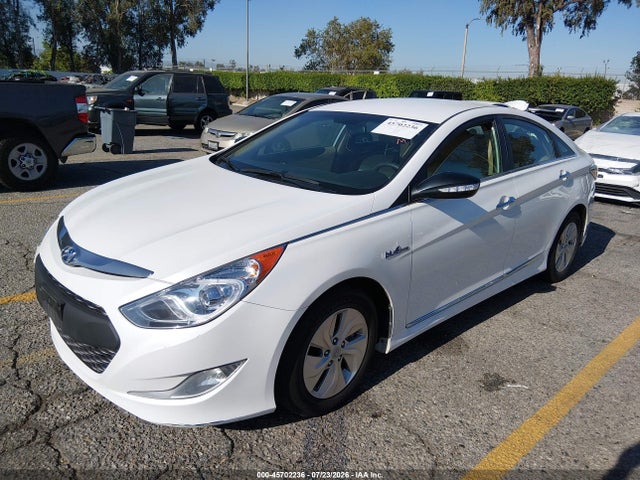 2015 Hyundai SONATA HYBRID 照片 2