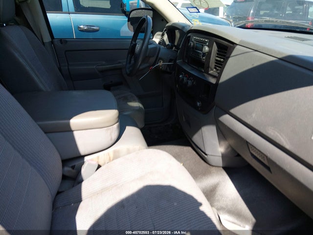 2007 Dodge RAM 1500 ST 照片 5