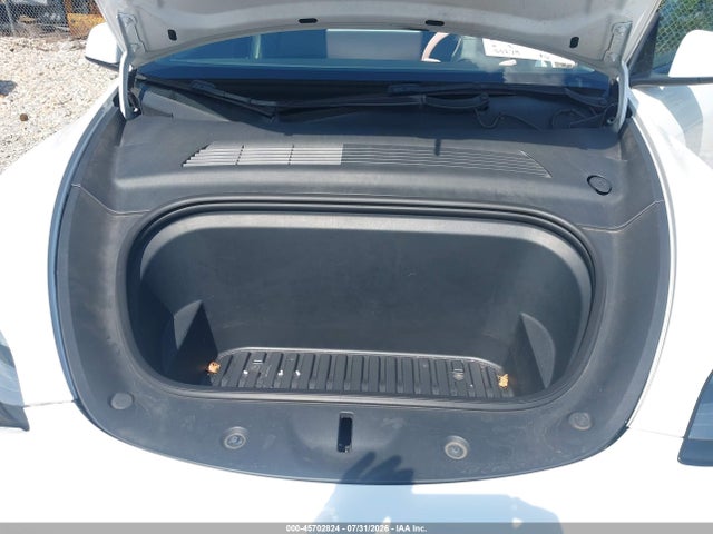 2021 TESLA MODEL Y LONG RANGE DUAL MOTOR ALL-WHEEL DRIVE 10