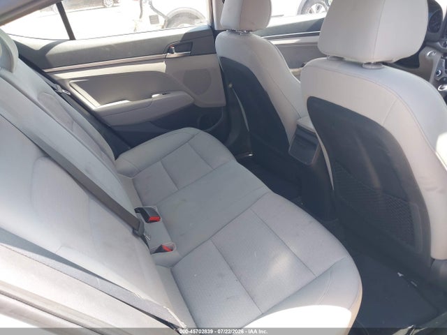 2017 Hyundai ELANTRA SE — фото 8