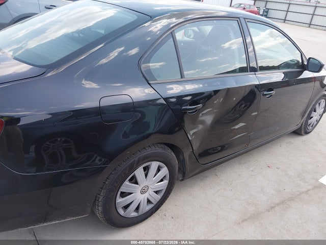 2015 Volkswagen JETTA 2.0L S — фото 6