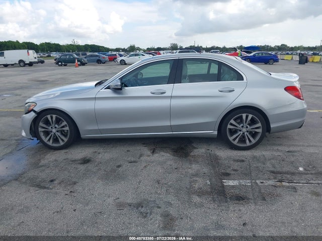 2017 Mercedes-BENZ C 300 缩略图 14