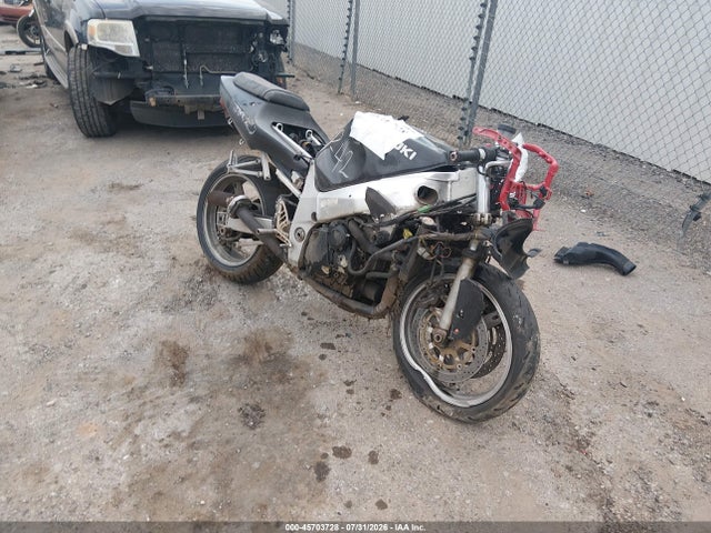 2001 SUZUKI GSX 