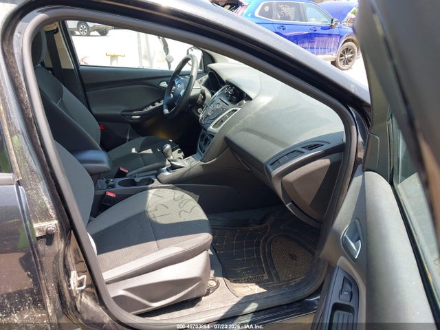 2013 FORD FOCUS SE 照片 5