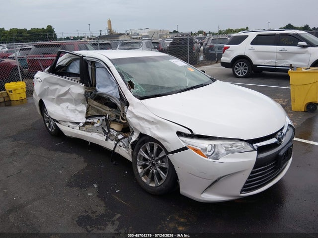 2017 TOYOTA CAMRY XLE