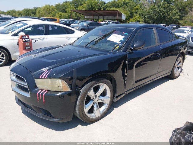 2012 Dodge CHARGER SXT — фото 2