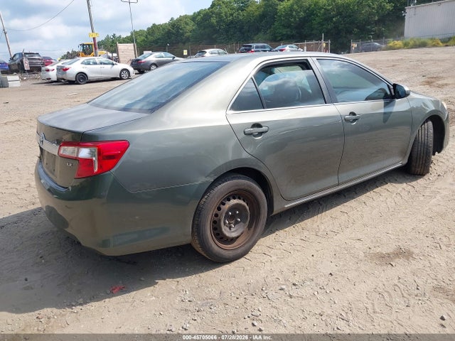 2014 Toyota CAMRY LE — миниатюра 4