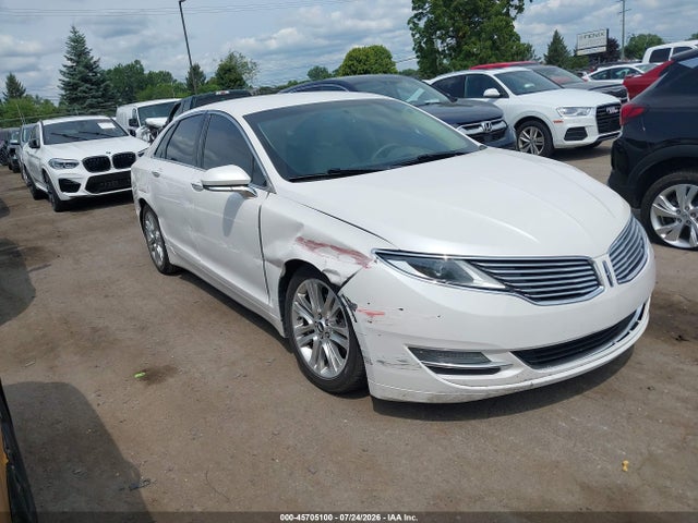 2016 LINCOLN MKZ 
