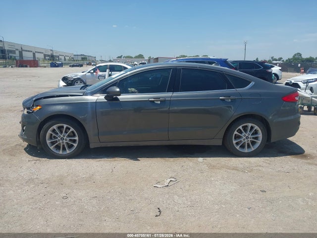 2019 FORD FUSION SE 14