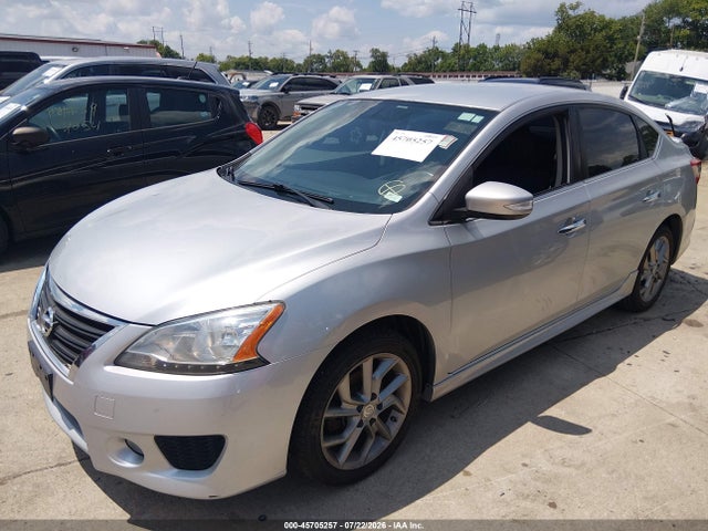 2015 Nissan SENTRA SR 照片 2
