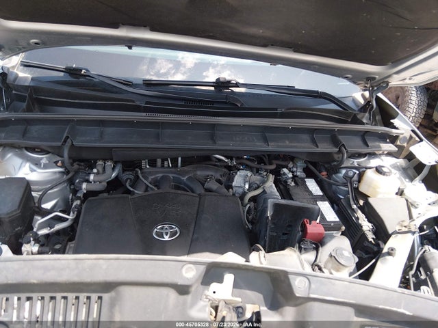 2020 TOYOTA HIGHLANDER LIMITED 10