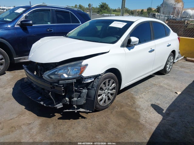 2018 Nissan SENTRA S — фото 2