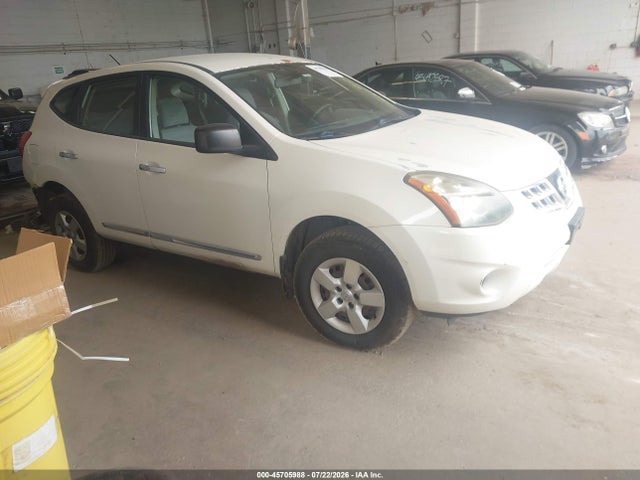 2015 NISSAN ROGUE S