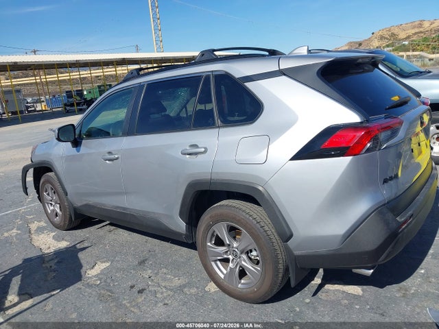 2025 TOYOTA RAV4 XLE 15