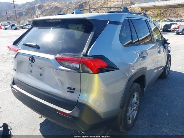 2025 TOYOTA RAV4 XLE 4