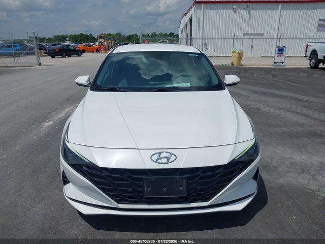 2021 HYUNDAI ELANTRA SE 6